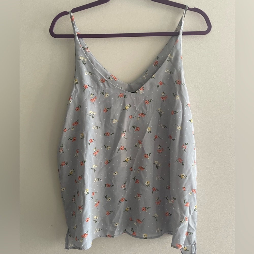 NWT baby blue/grey floral tank shell